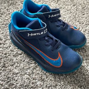 Nike kids Hustle Quick Shoes.  Size 2Y